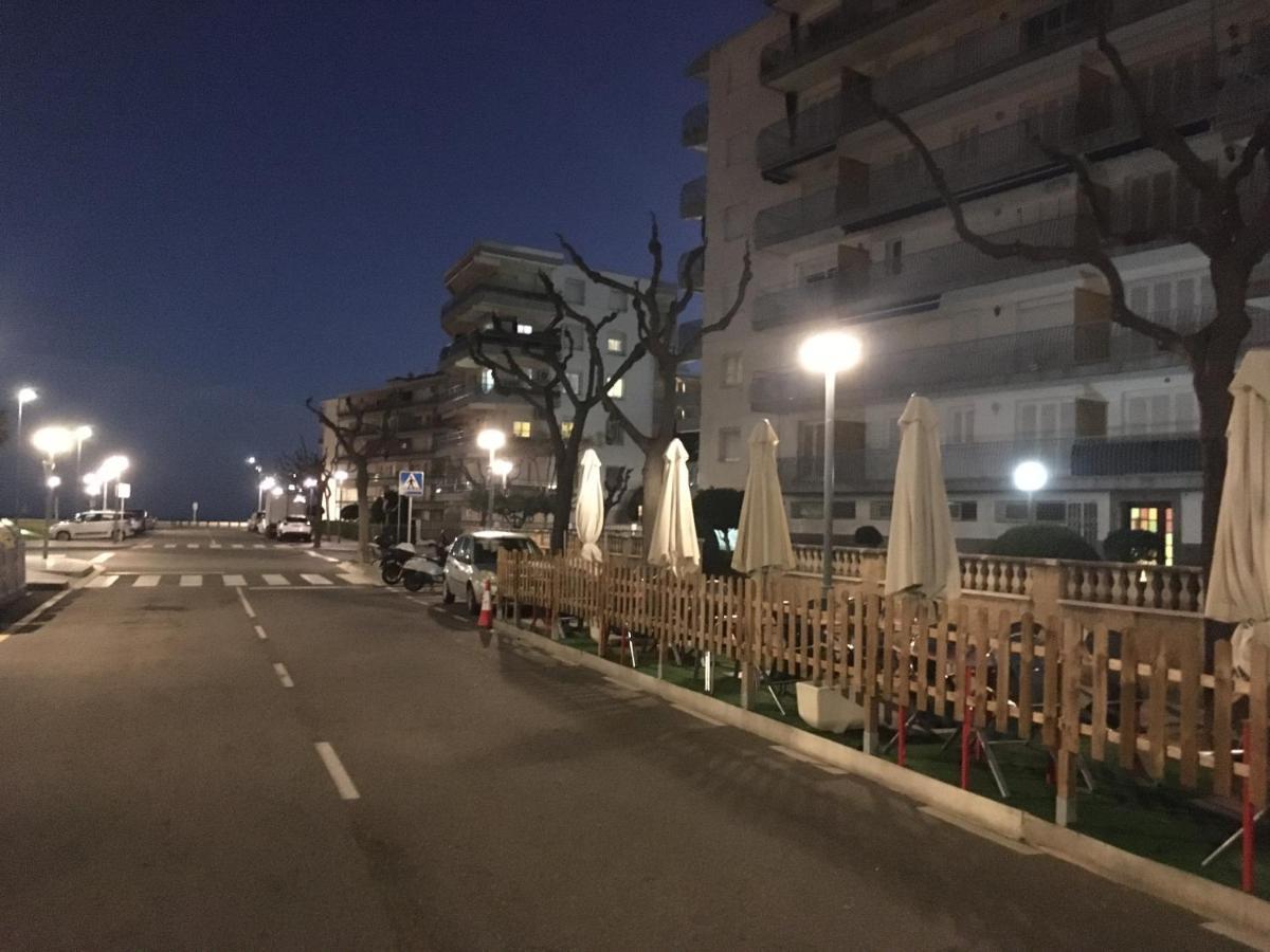 Appartamento Carrer de Victòria dels Àngels, 11 La Pineda Esterno foto