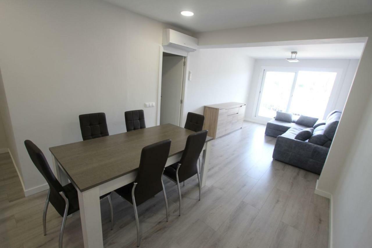 Appartamento Carrer de Victòria dels Àngels, 11 La Pineda Esterno foto
