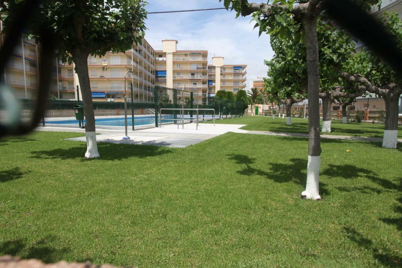 Appartamento Carrer de Victòria dels Àngels, 11 La Pineda Esterno foto